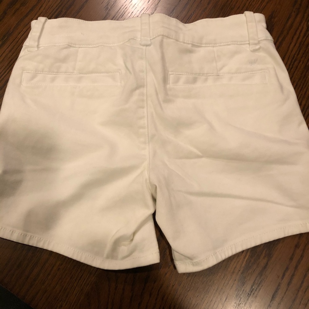 Shorts - Picture 2 of 3